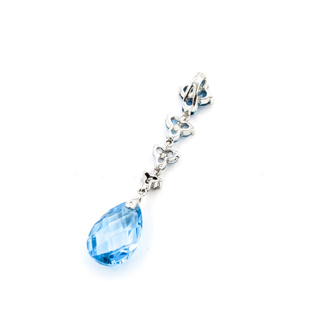Pendant Dangle .05ctw Round Diamonds 2.5ctw Blue Topaz 14kw 1.55x.3" 1.9g 226020025