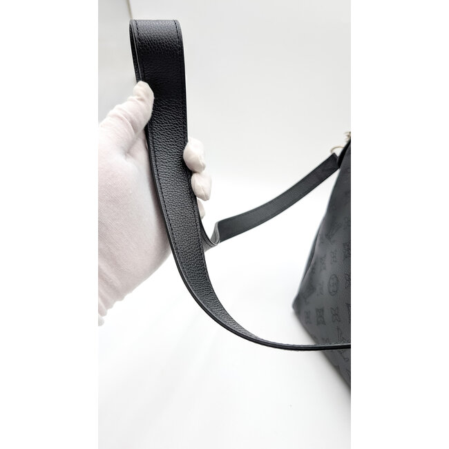 Handbag Louis Vuitton Babylone Mahina Chain 2-Way M51223 Black Leather 126025023