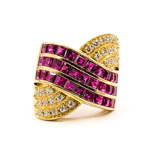 Ring 0.46ctw Round Diamonds 3.68ct Red Ruby 18ky 9mm Sz7.5 12.7g 226030013