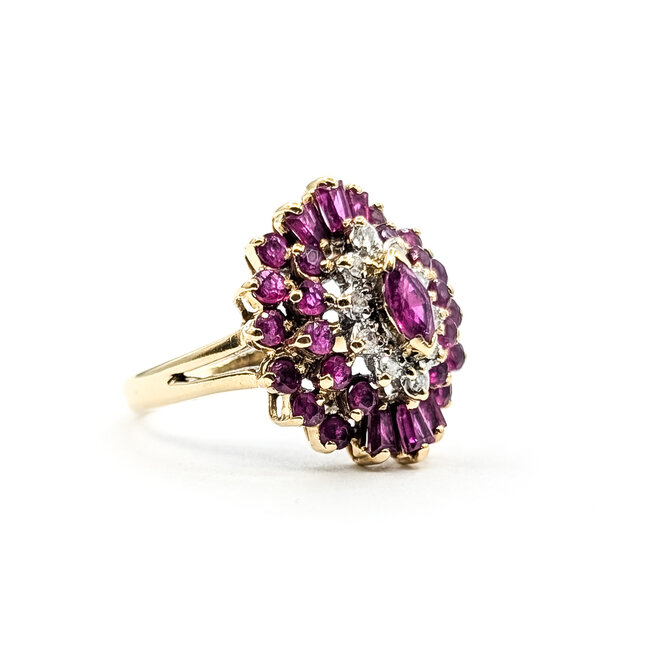 Ring Cluster .05ctw Round Diamonds 1.25ctw Red Rubies 14ky 17mm Sz5 4.1d0g 226030003