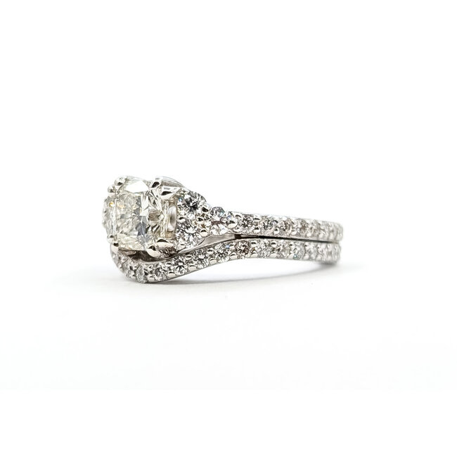 Ring Wedding Set 1.02ct Cushion Lab Grown Diamond IGI: 752524212 1ctw Near Colorless Diamonds 18kw Sz4.5 6.75g 125120093