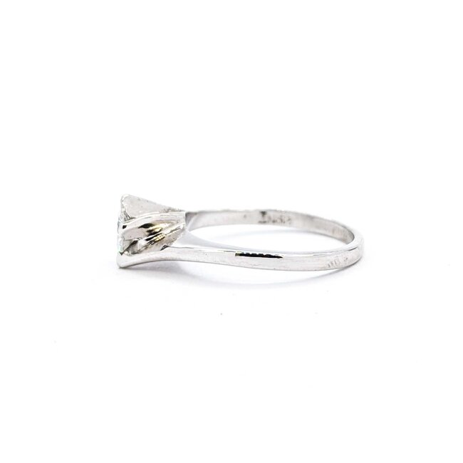 Ring Twist Solitaire .30ct Round Diamond 14kw Sz6 2.8g 126020063