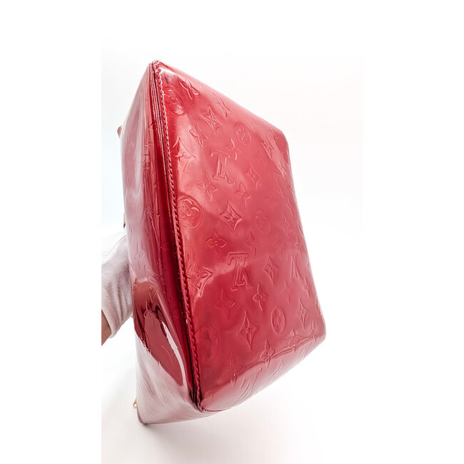 Handbag Louis Vuitton Bellevue Red Vernis 126035011