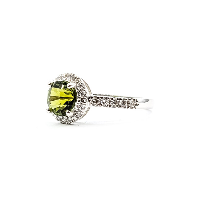 Ring Halo .25ctw Round Diamonds 1ct Green Peridot 18kw 2mm Sz6.5 3.02g 226030037