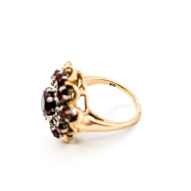 Ring Floral 2.25ctw Red Garnet 10ky 1.6mm Sz5 6.75g 126030043