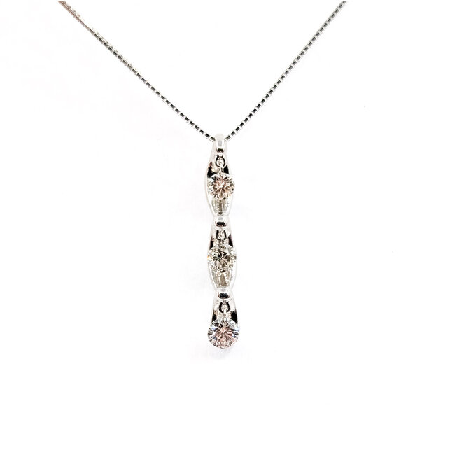Pendant Drop 3-Station 0.51ct Round Diamonds 18kw .9x.1" 17" 3.90g 126030065