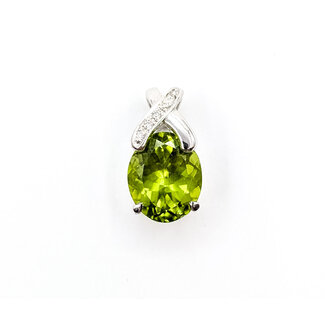 Pendant Drop .03ctw Round Diamonds 4.22ct Green Peridot 18kw .55x.35" 2.72g 126030057