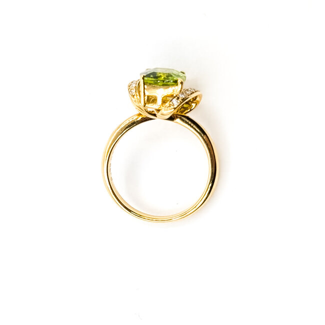 Ring Bow .08ctw Round Diamonds 2.39ct Green Peridot 18ky 2.6mm Sz6 5.08g 126030007