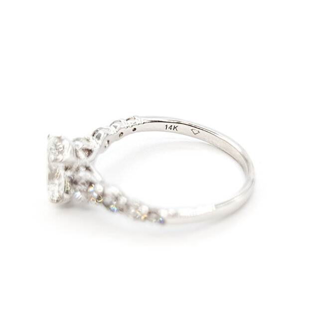 Ring Graduated 1.01ct Oval Lab Grown Diamond IGI Report: 756503774 VVS2 E .90ctw Round Diamonds 14kw 2mm Sz7 2.1g 125060061