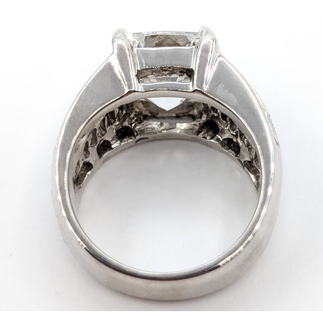 Ring 7.04ct Cushion Lab Grown Diamond IGI Report: 736504385 VS1 E 2.5ctw Diamonds 18kw 10mm Sz7.5 14.15g 126038038