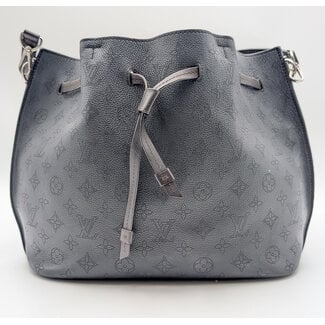 Handbag Louis Vuitton Girolata Mahina Leather Black M54402 126045006