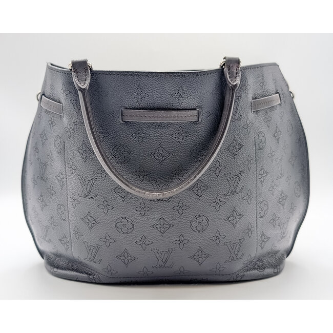 Handbag Louis Vuitton Girolata Mahina Leather Black M54402 126045006