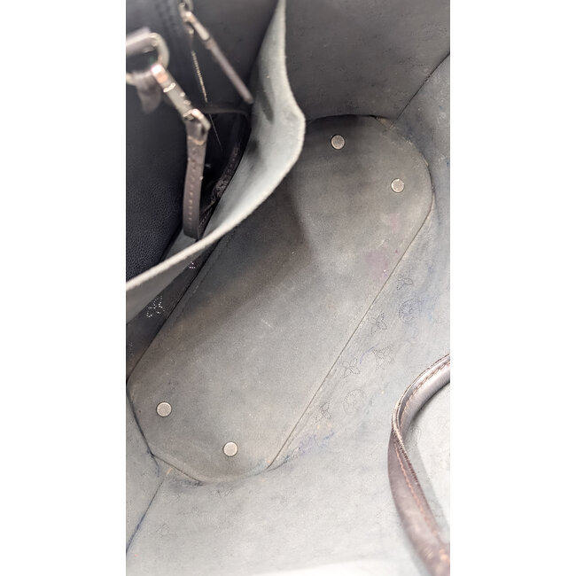 Handbag Louis Vuitton Girolata Mahina Leather Black M54402 126045006