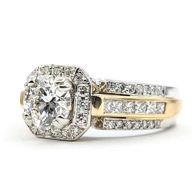 Ring Engagement Square Halo 1.09ct Round Lab Grown Diamond IGI Report: 715503689 VVS2 E 1ctw Diamonds 14ktt 5.3mm Sz6.5 8.6g 126038044