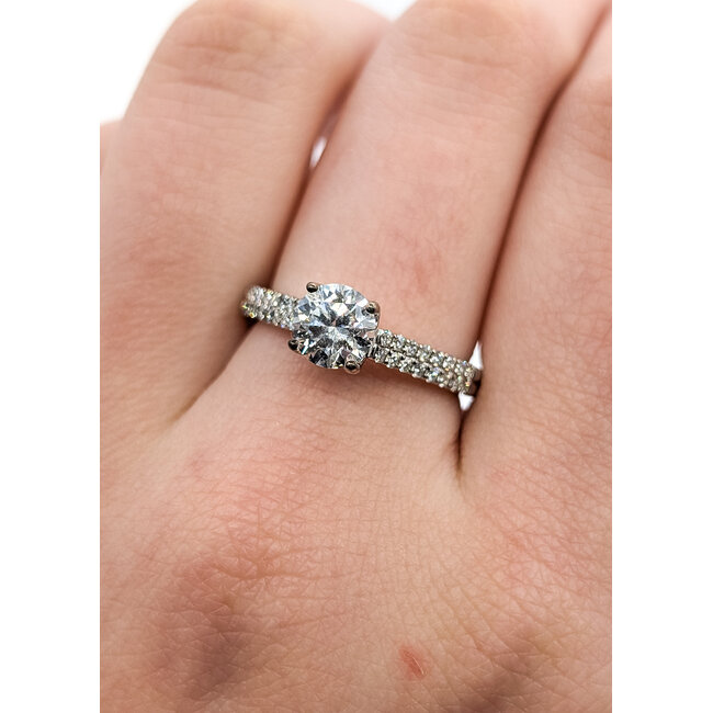 Ring 0.96ct RB Lab Grown Diamond IGI: 677551700 1ctw Lab Grown Diamonds 18kw 2.5mm Sz7 3.58g 125090104