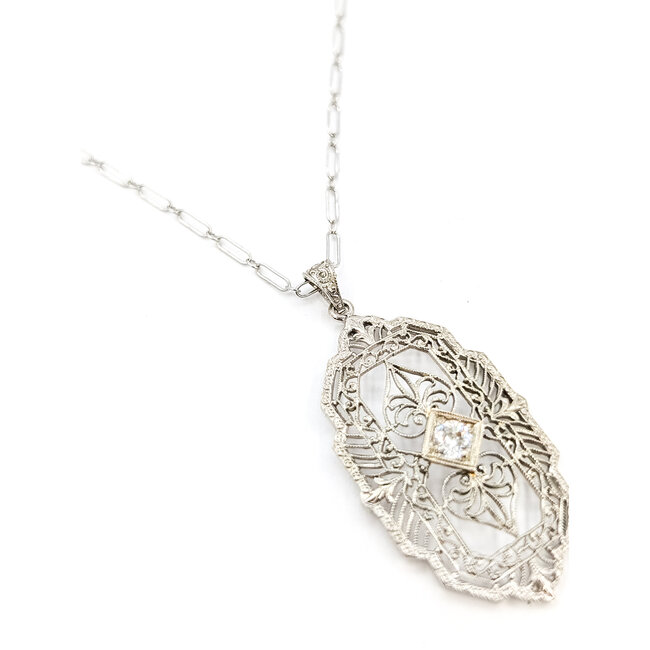 Pendant Filigree W/Chain .12ct Old Euro Diamond 14kw 1.5x.75" 16" 2.93g 226030065