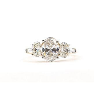 Ring 3-Stone 1.00ct Oval Lab Grown Diamond 1.75ctw Lab Grown Diamonds 14ky 1.3mm Sz7 1.96g 126040016