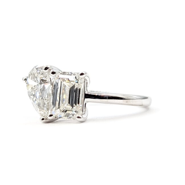 Ring Toi Et Moi 3.00ctw Emerald & Pear Lab Grown Diamonds 14kw 2.1mm Sz7 4.3g 126040039