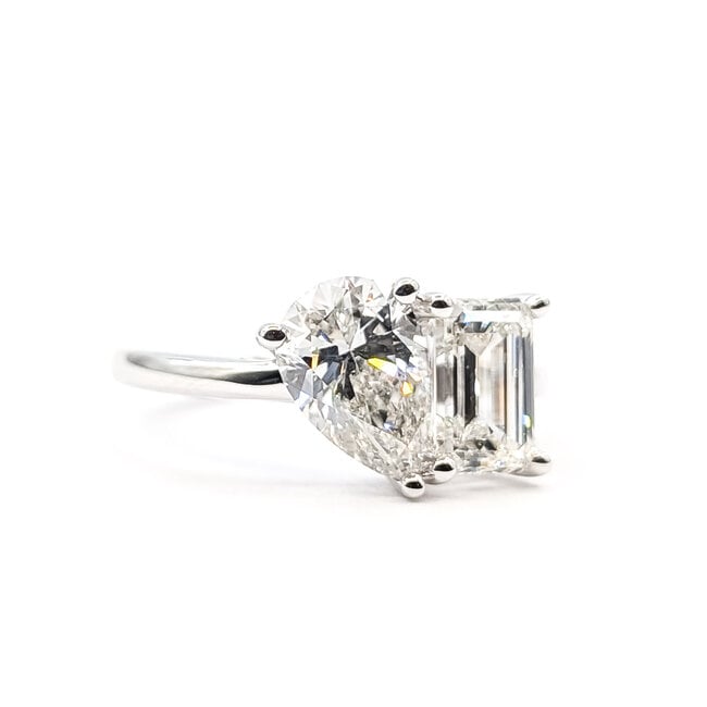 Ring Toi Et Moi 3.00ctw Emerald & Pear Lab Grown Diamonds 14kw 2.1mm Sz7 4.3g 126040039