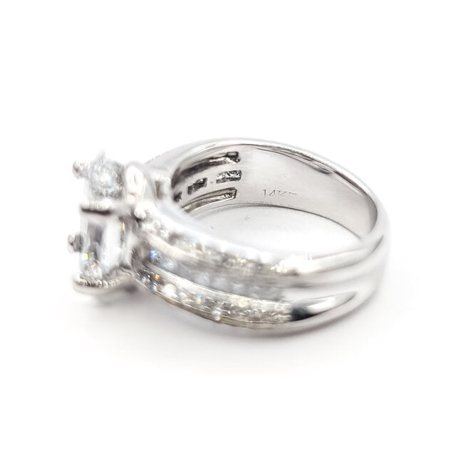 Ring  2.6ct Oval Lab Grown Diamond IGI: 760506905 VVS2 E .72ctw Diamonds 14kw 6.6mm sz 4.5 6.6g 125080001