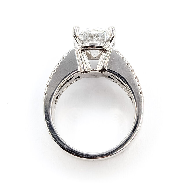 Ring Engagement Cathedral 4.58ct Oval Lab Grown Diamond IGI: 756510142 VS1 E 1.5ctw Diamonds 18kw 6mm Sz6.5 8.8g 126038040
