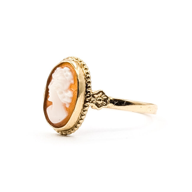 Ring Cameo 11x7mm Shell Cameo 9ky 1.8mm Sz6.5 1.6g 226040001