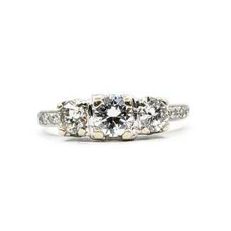 Ring 3-Stone Milgrain .82ctw Round Diamonds 900pt 1.25mm Sz6.75 226040010
