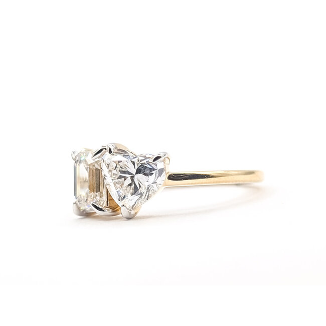 Ring Toi Et Moi 1.00ctw Emerald & Heart Lab Grown Diamonds 14ky 1.5mm Sz7 2.13g 126040043