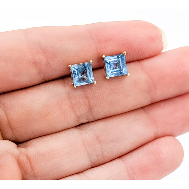 Earrings Stud 2.8ctw Swiss Blue Topaz 14ky 6x6mm 1.85g 226050005