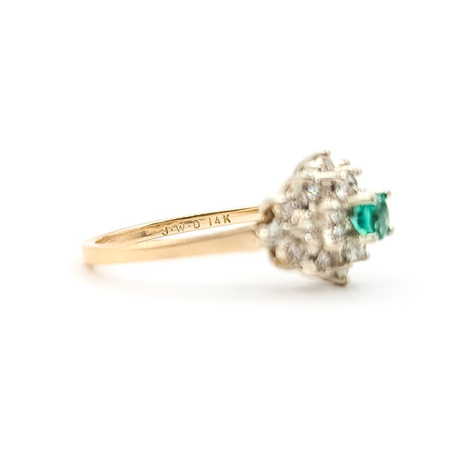 Ring Cluster .50ctw Round Diamonds .20ctw Green Emerald 14ky 1.5mm Sz7 3.01g 126040106