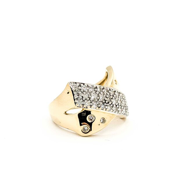 Ring Crossover .50ctw Round Diamonds 14ky Sz6 6.5g 126050009