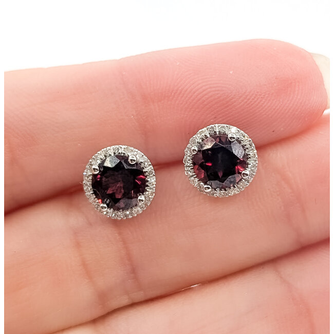 Earrings Stud 0.15ctw Round Diamonds 2.02ctw Garnet 14kw 8mm 1.38g 126050012