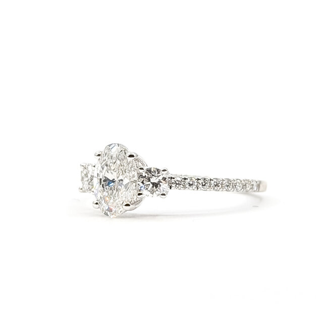 Ring Engagement 3-Stone 1.00ctw Oval Lab Grown Diamond 14kw 1.4mm Sz7 2.06g 126040049