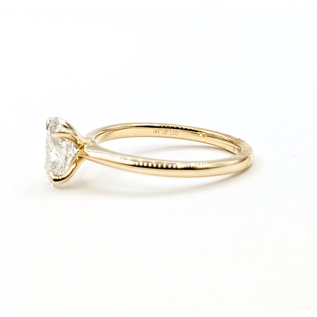 Ring Engagement Solitiare 1.00ct Oval Lab Grown Diamond 14ky 1.8mm Sz7 2.58g 126040050