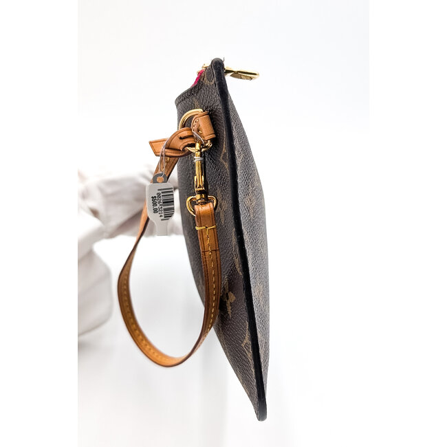 Handbag Louis Vuitton Pochette MM Monogram Canvas 126055056