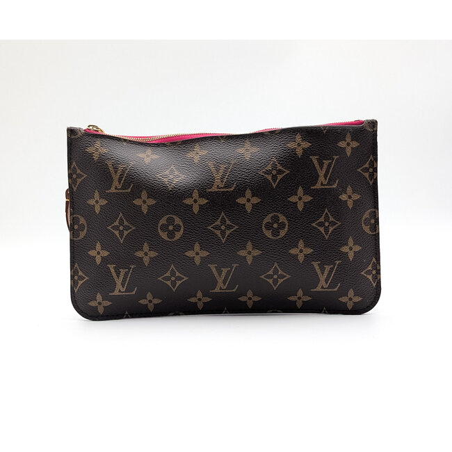 Handbag Louis Vuitton Pochette MM Monogram Canvas 126055056
