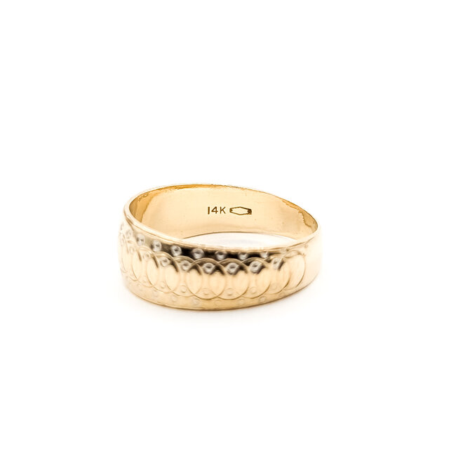 Ring Ornate 14ky 8mm Sz9 4.57g 126052019
