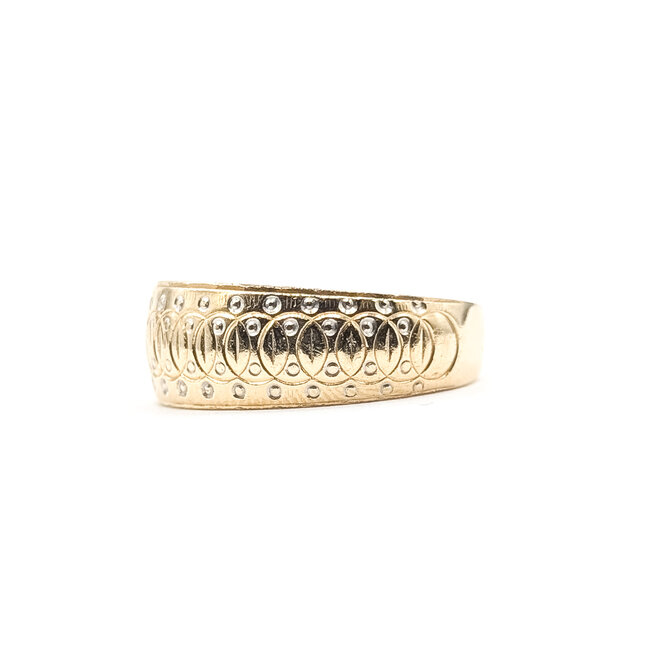 Ring Ornate 14ky 8mm Sz9 4.57g 126052019