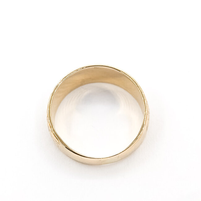 Ring Ornate 14ky 8mm Sz9 4.57g 126052019
