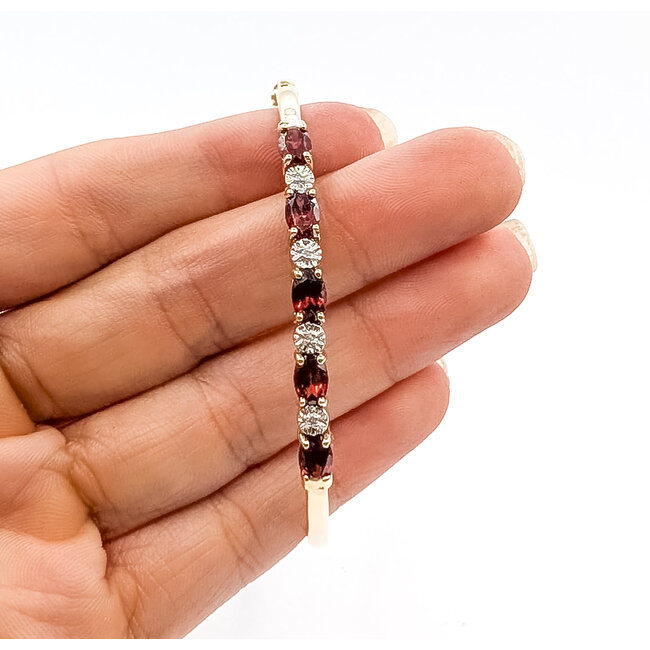 Bracelet Bangle .04ctw Round Diamonds 2.9ctw Red Garnet 10ky 2.75mm 7" 5.19g 126050070
