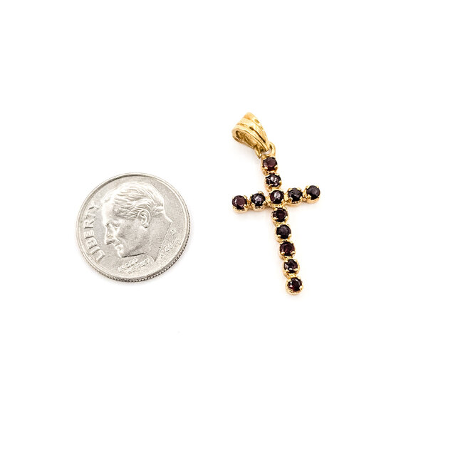 Pendant Cross .50ctw Red Garnet 18ky 1.2x.55" 2.04g 126050068