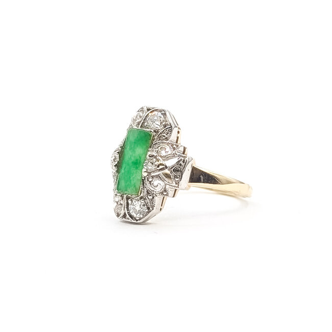 Ring Scroll .33ctw Mine Cut Diamonds .85ct Green Jade 14ktt 16x10mm Sz6 2.78g 226050019