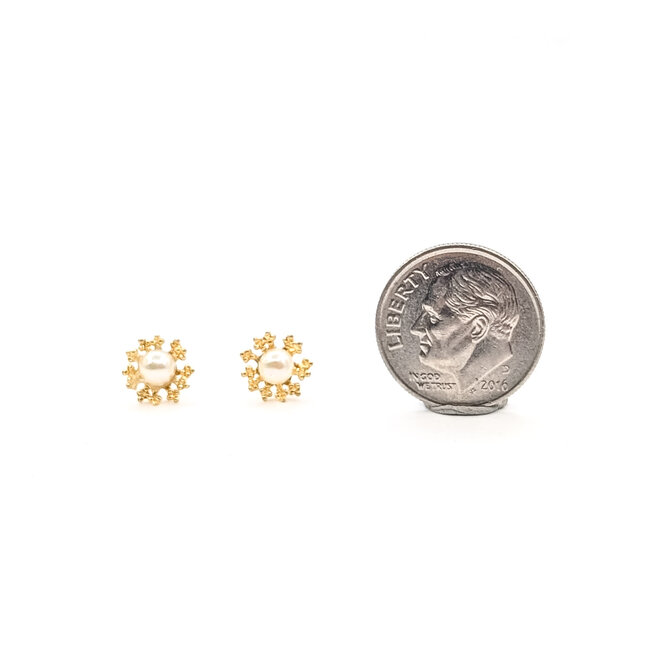 Earrings Stud Snowflake 4mm White Pearl 14ky 7.5mm .74g 126050062