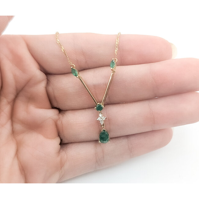 Necklace V-Drop .04ctw Round Diamonds 10ky 17" 2.22g 226050032