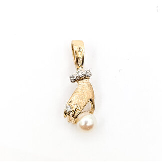Pendant Hand .03ctw Round Diamonds 5mm White Pearl 10ky .9x.25" 1.38g 226050034