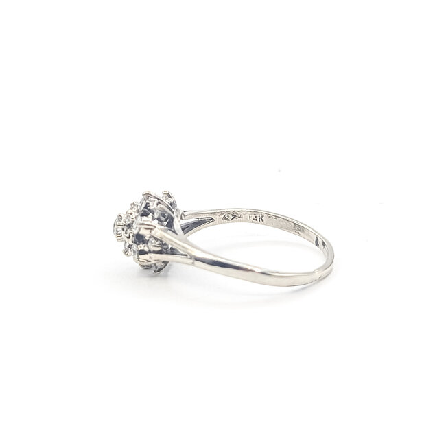 Ring Cluster .60ctw Round Diamonds 14kw 2mm Sz8.75 3.16g 226050044