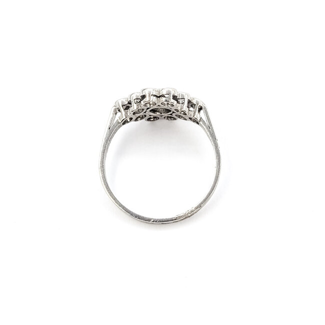 Ring Flower Bezel .90ctw Round Diamonds 900pt 10mm Sz7 3.4g 126060011