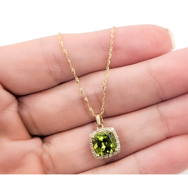 Pendant 1.67ctw Peridot 14ky 125110112