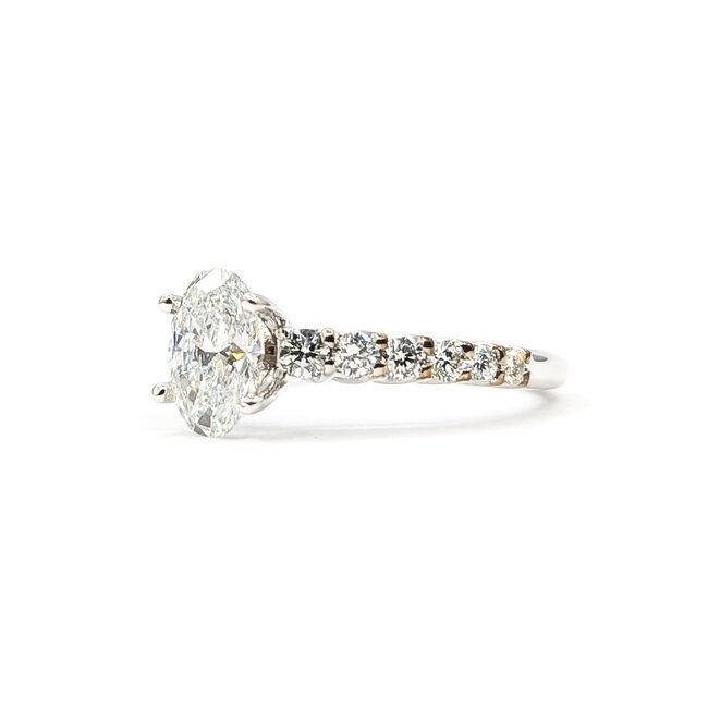 Ring Engagement 1.21ct Oval Lab Grown Diamond IGI: LG770616434 .40ctw Diamonds 18kw 2.2mm Sz6.5 2.95g 125100037
