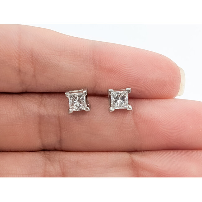 Earrings Stud Screwback .76ctw Princess Diamonds GIA: 13303391, 13191942 950pt 5.5mm 2.27g 226060009